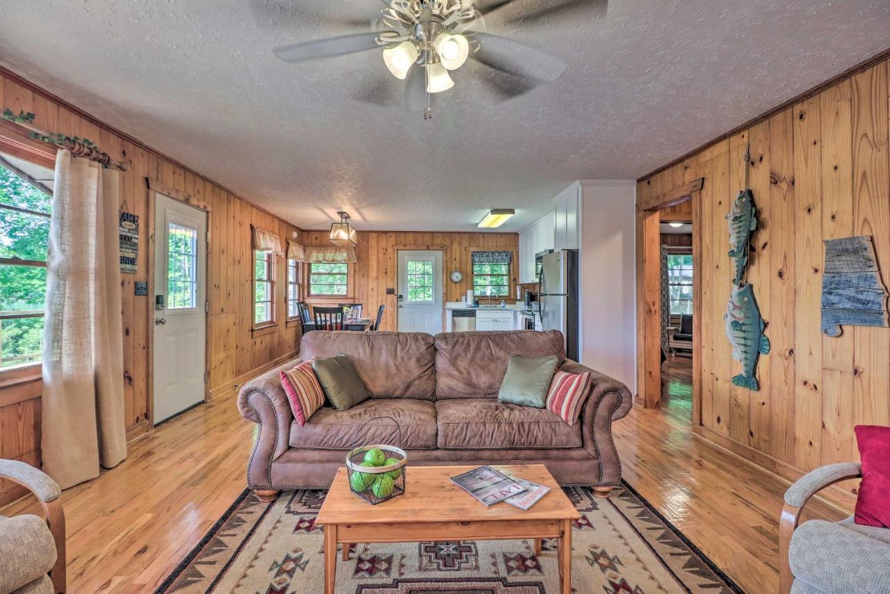 Waterfront Lake Martin Home With Grill And Beach! Eclectic Eksteriør billede