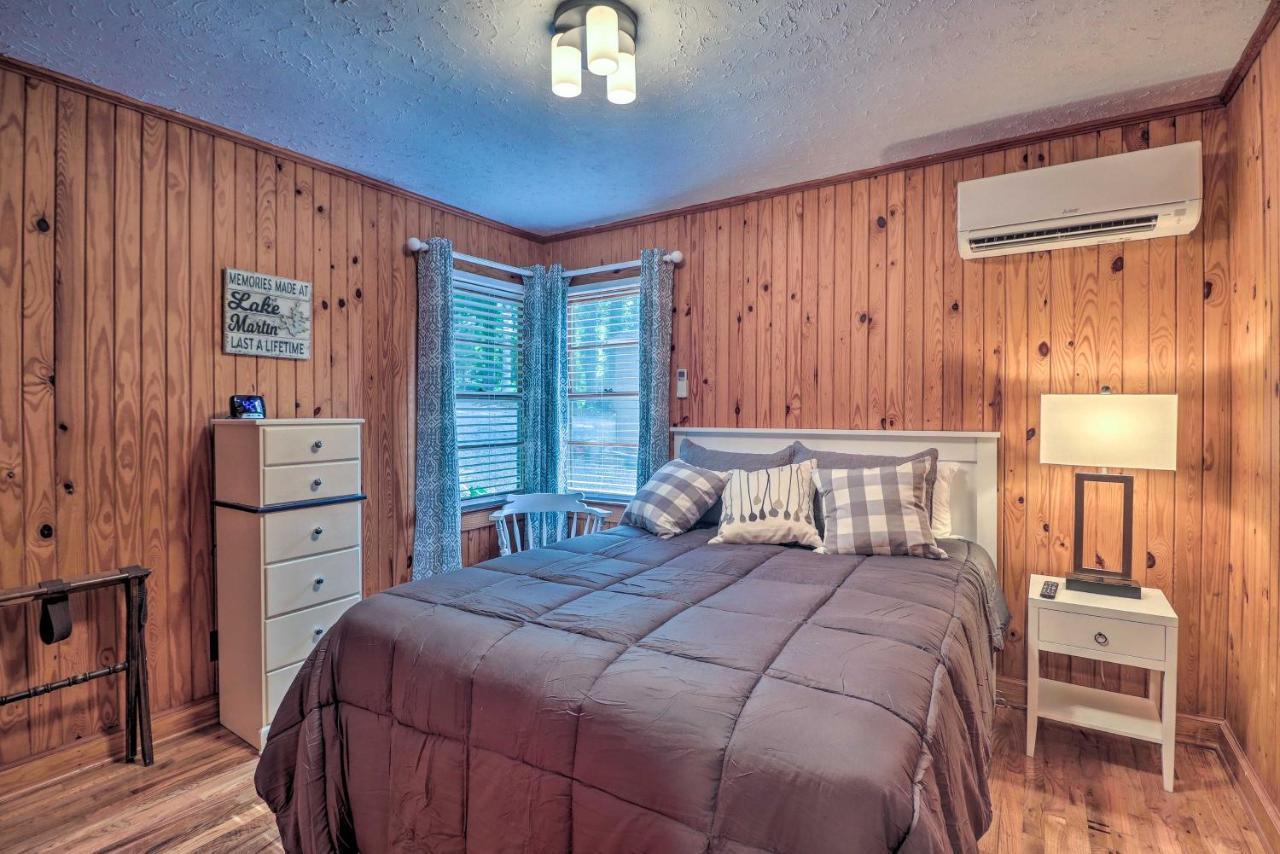 Waterfront Lake Martin Home With Grill And Beach! Eclectic Eksteriør billede