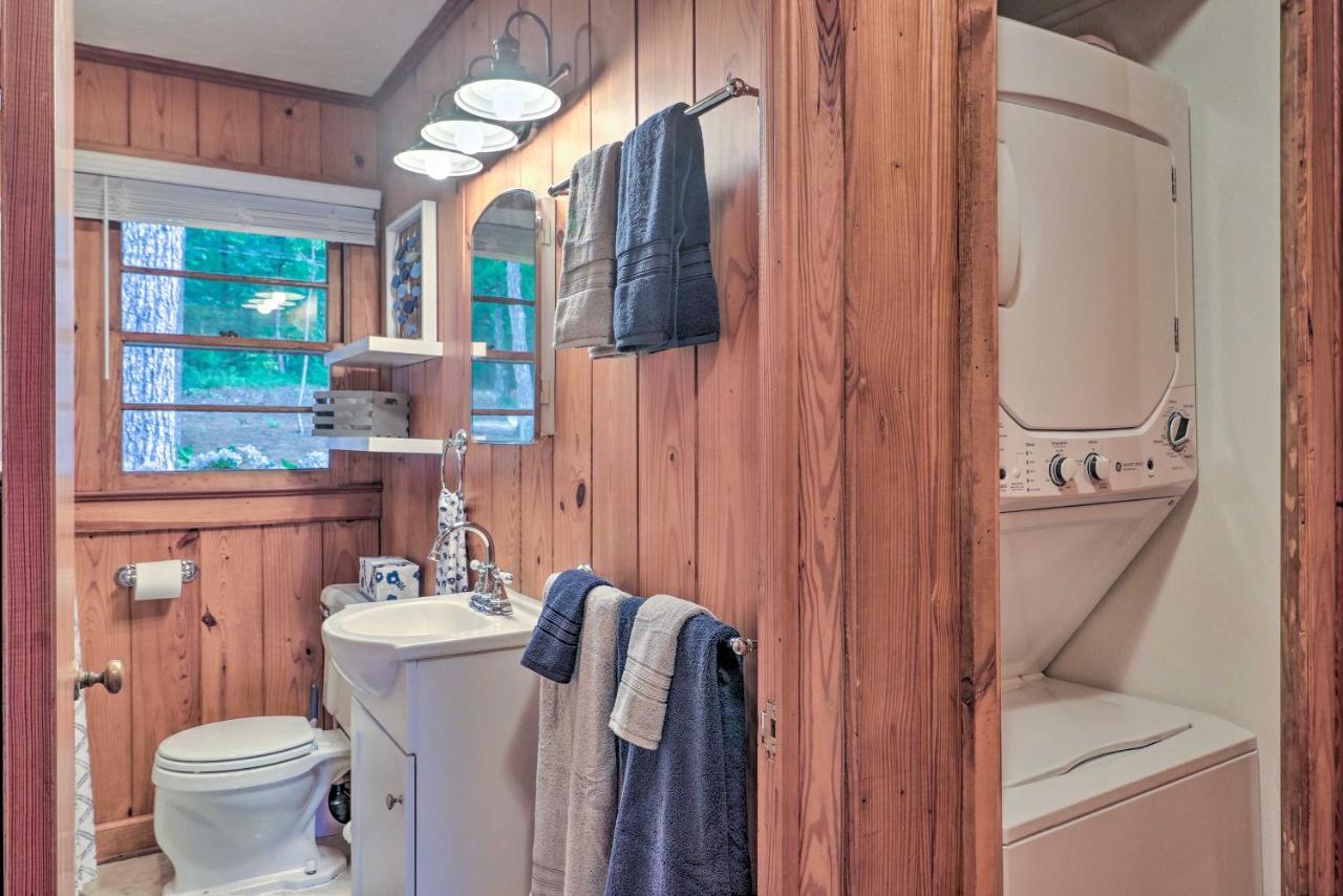 Waterfront Lake Martin Home With Grill And Beach! Eclectic Eksteriør billede